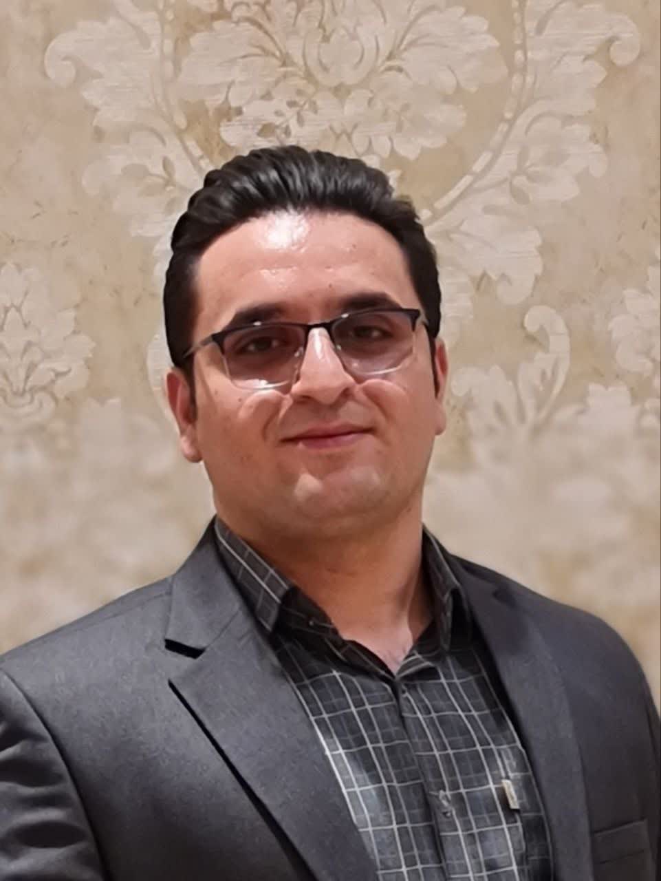 رضا آقازاده